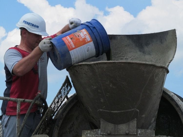 Пенетрон Адмикс (Гидродобавка в бетон) ведро 4 кг — миниатюра 3
